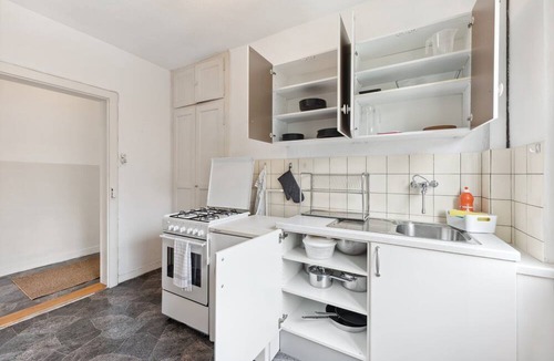 Seebach Apartment | Basic 2BR Apartment with Full Kitchen