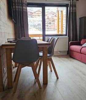 Val-Thorens House | Cozy chalet top heart of Val Thorens ski in out