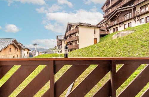 Val-Thorens Apartment | Slope front Ski-In Out Escape Spacious Apartment- In the center of Val Thorens