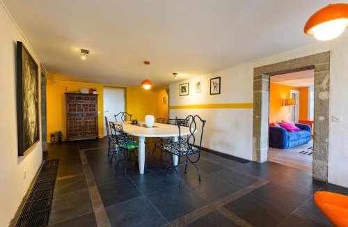 Montanaire House | Farm & Chill Guesthouse