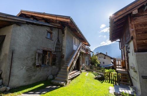 Le Tour Apartment | Apt Clusettes 1-min walk to ski + parking & WiFi - Happy Rentals