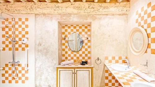 Reventin-Vaugris House | Belle chambre avec grand espace de vie - REVENTIN VAUGRIS