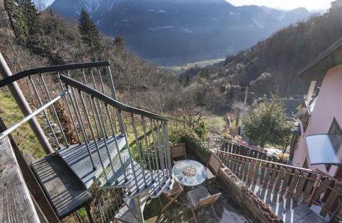 Ronco House | Peaceful Alpine House near Sentiero Valtellina
