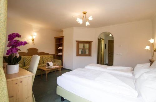 Campo Carlo Magno Hotel | Hotel Casa del Campo