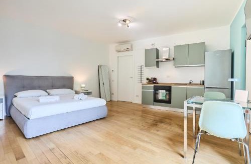 Precotto Apartment | Little Garden