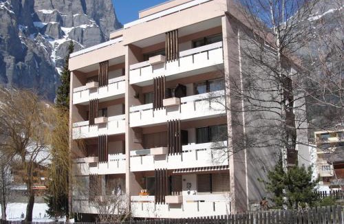Leukerbad Apartment | Mayenzett 25, komplett renoviert, vis-à-vis Klinik & Thermalbad