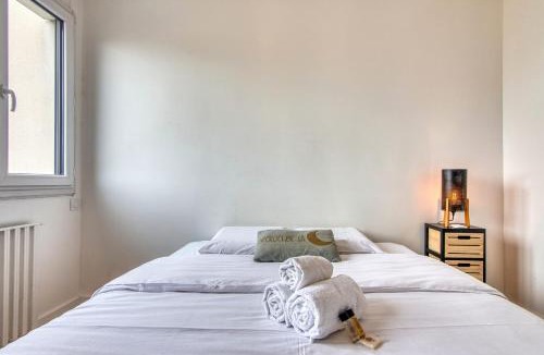 Saint-Genis-Laval Apartment | L'Horizon - Climatisé - T2 proche Hôpital Lyon Sud et métro