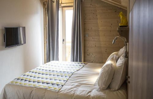 Agettes Ski Chalet | Chalet in Les Masses with garden