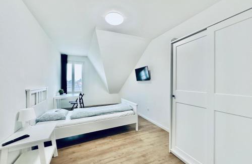 Lengnau Apartment | Monteurzimmer - Worker's accommodation - ZIMMERzuVERMIETEN in Lengnau BE