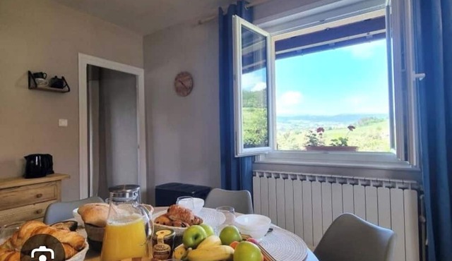 Maison de Campagne Entière Gîte 3 Épis Jardin Extérieur Clos Animaux Admis in ST GEORGES EN COUZAN
