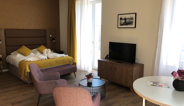 Le Manoir - Studio pour 2 personnes in Perignat-les-Sarlieve
