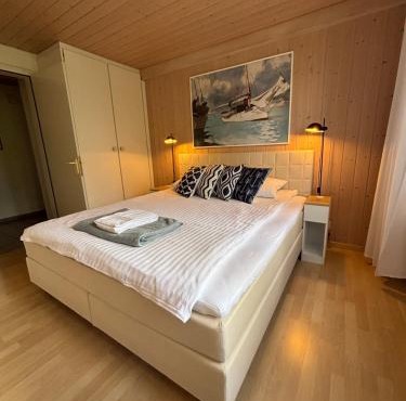 Lake Park Apartment