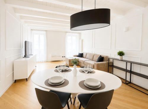 Prestigious & Elegant Suite
