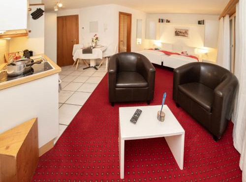 Apartment Chalet Abendrot apARTments-4 by Interhome