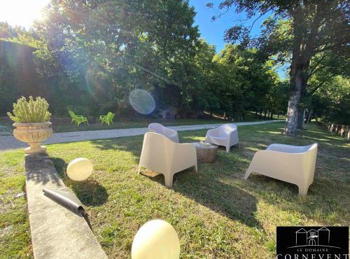 Appartement scandinave élégant, Domaine Cornevent Lyon, parc & piscine