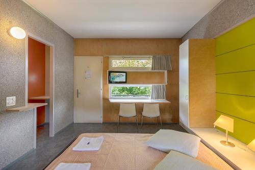 Lausanne Youth Hostel Jeunotel